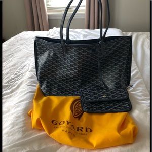 Navy bag excellent copy of Goyard